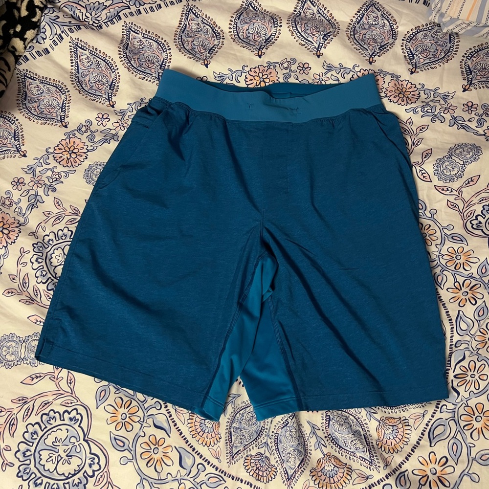 Lululemon THE Short Size Medium 9”